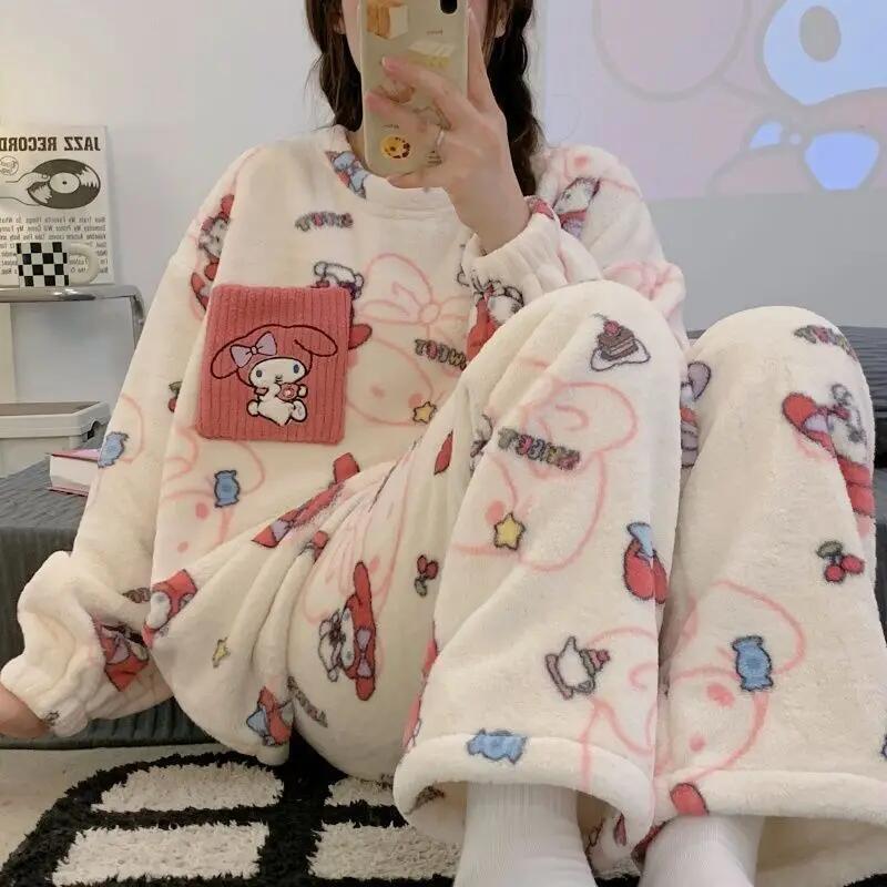 Women's Pajamas Hello Kitty Au - огляд і ціна Winter Clothes