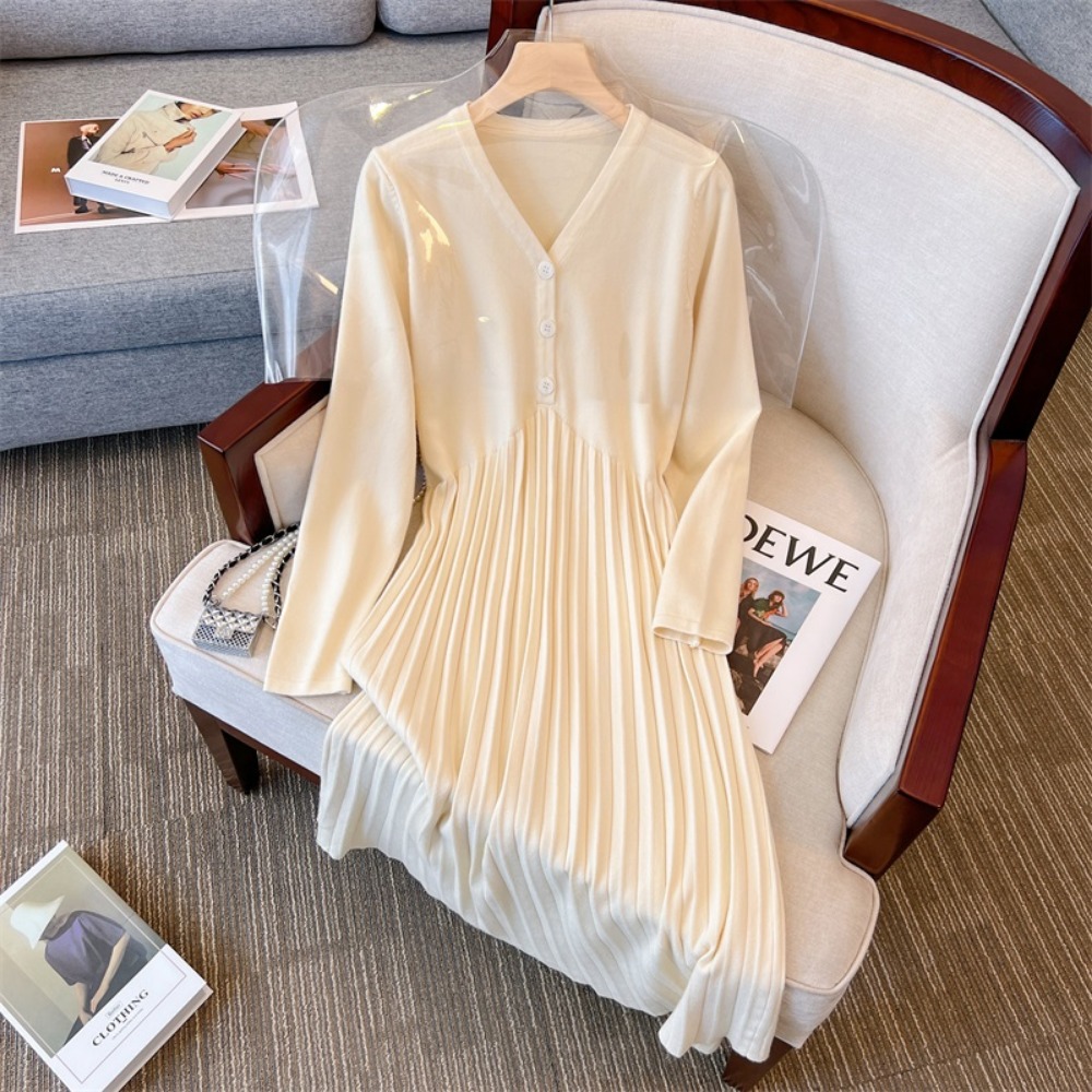 casual Elegant V-neck button K - огляд і ціна Winter Clothing Line
